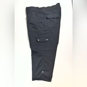 Women’s Lee Black Cropped Cargo Pants